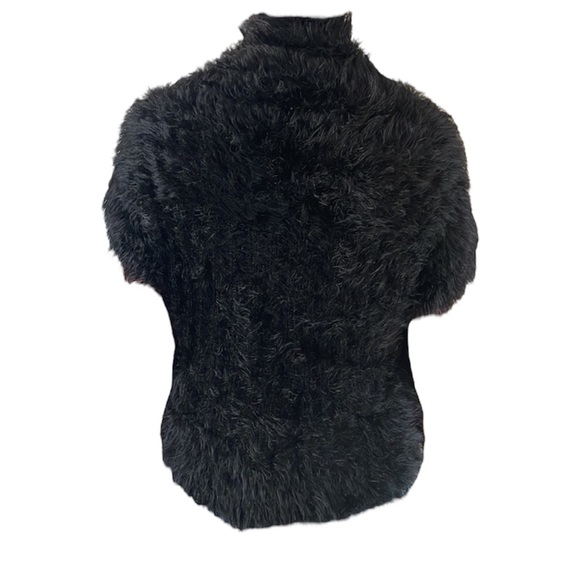 NWOT Black Faux Fur Wrap - Picture 2 of 4